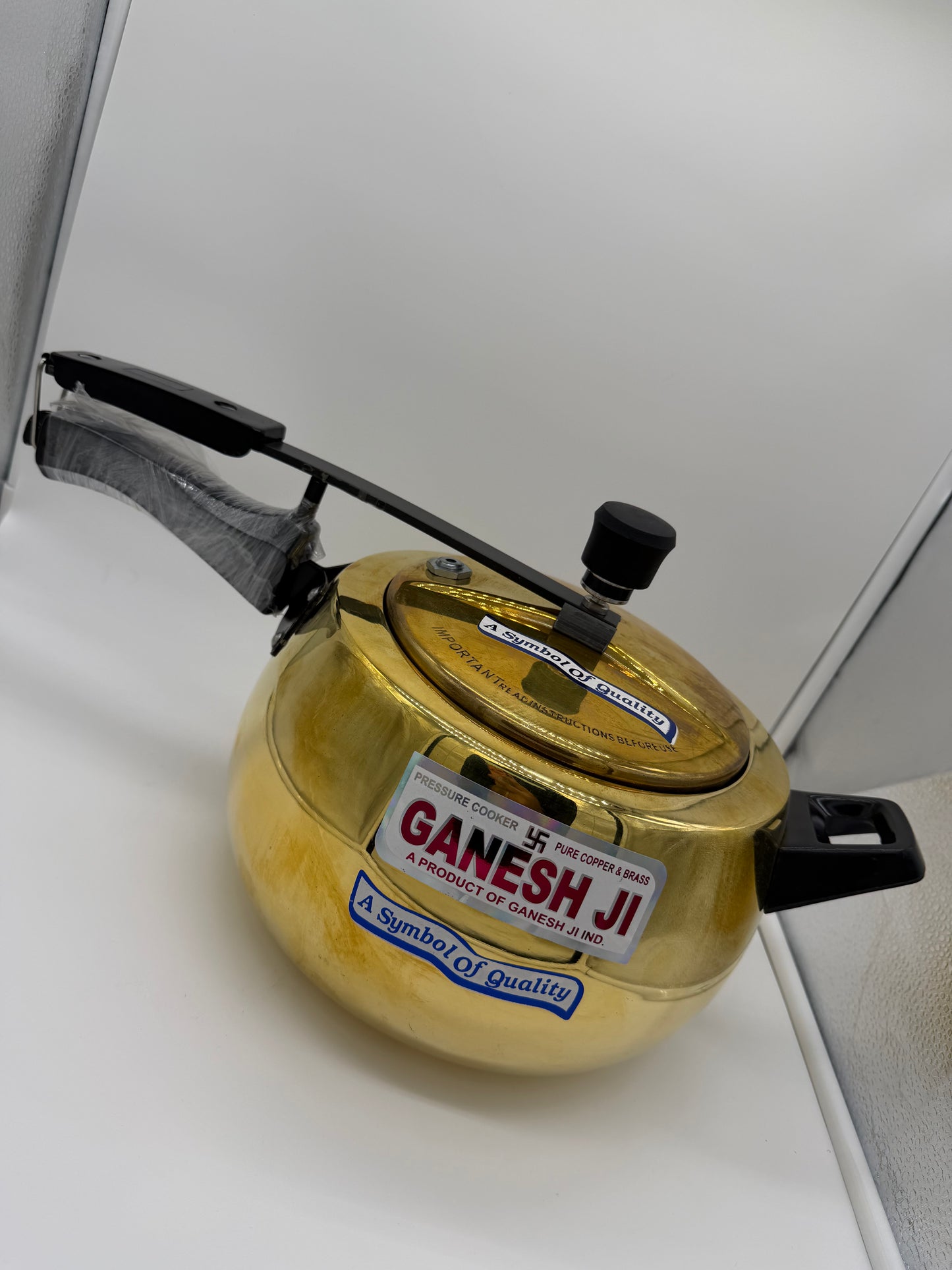 Ganesh Ji Brass Contura Pressure Cooker